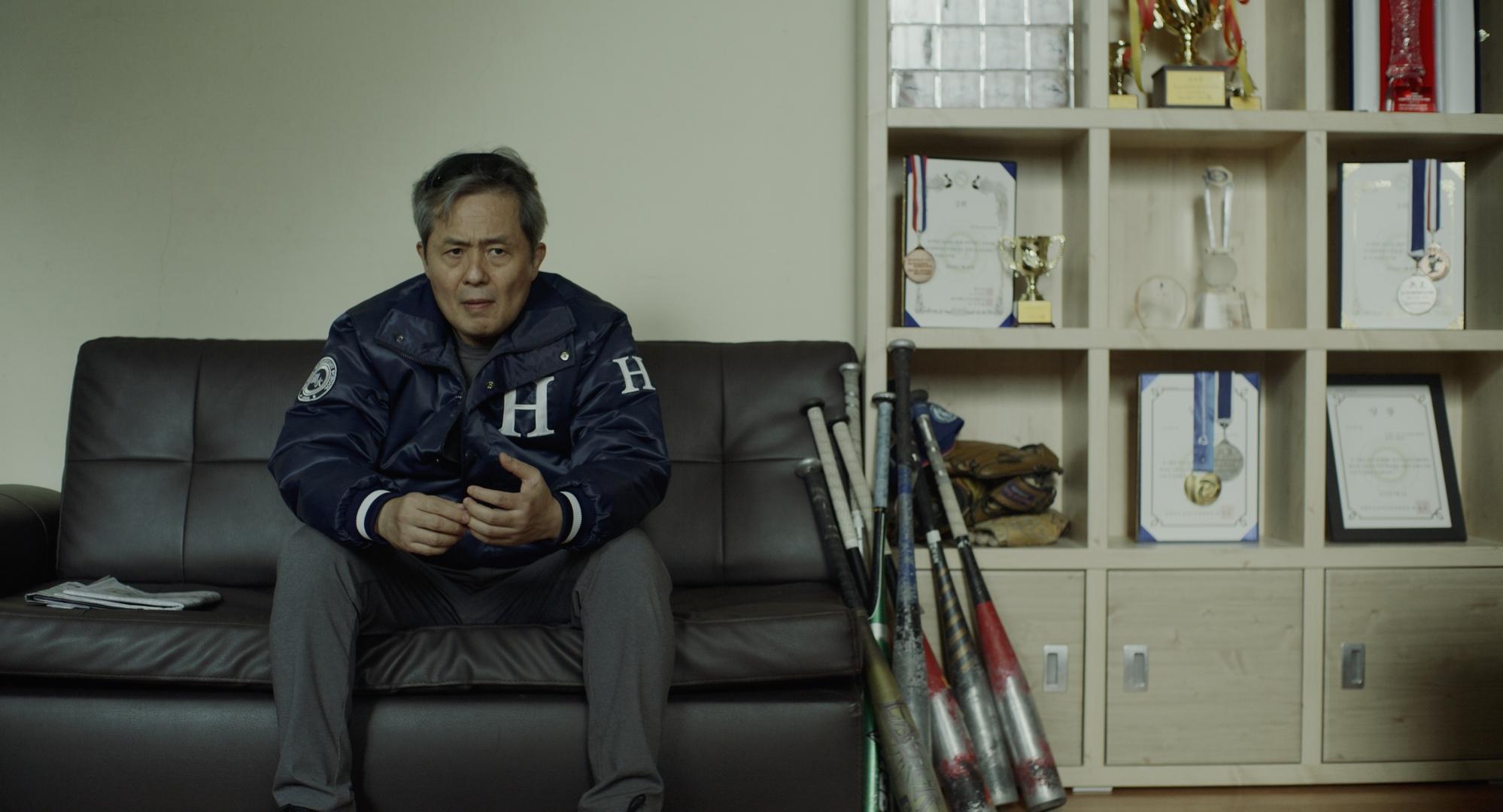 아들이 청첩장을 보내지 않았다